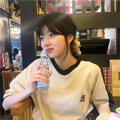 前程似锦的女孩